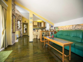 Holiday Home Lapad Beach Royal - Five Bedroom Holiday Home with Balcony and City View